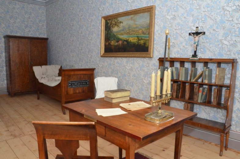 MALA presernova hisa GM TIC Žirovnica