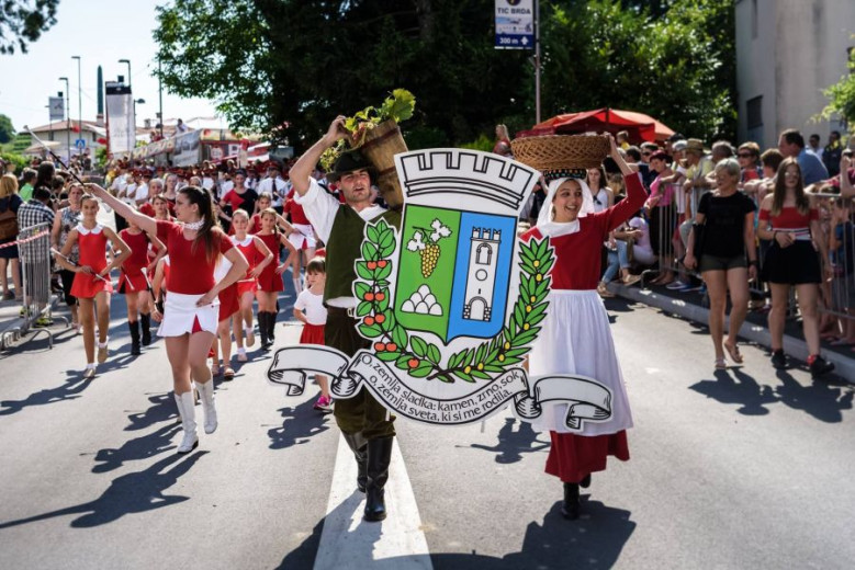 mala FB IMG 1775203060774