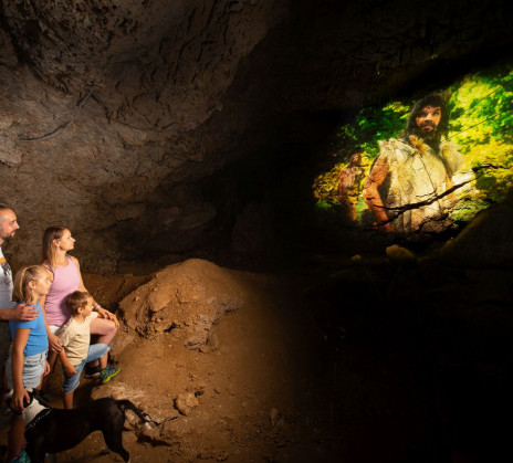 VELIKA ZTC Divje babe 24  652 2