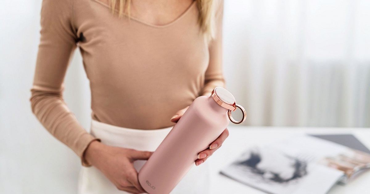 EQUA Smart: A smart water bottle & Slovenia.si