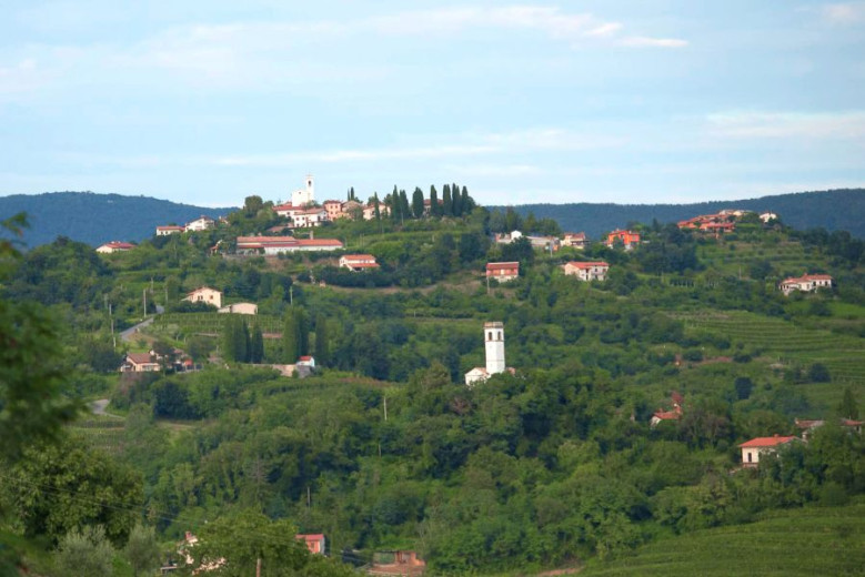 MALA F002115 31 goriska brda pokrajina orig jpg photo m 1 arhiv ZTKMS Brda v2