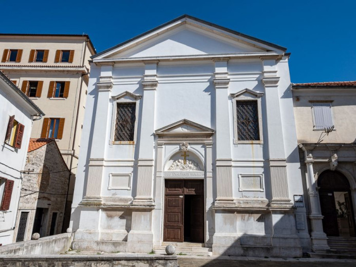 MALA pIRANSKA CERKEV SVETEGA fRANCISKA