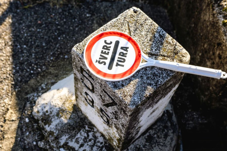 A border stone in the shape of quadrum 