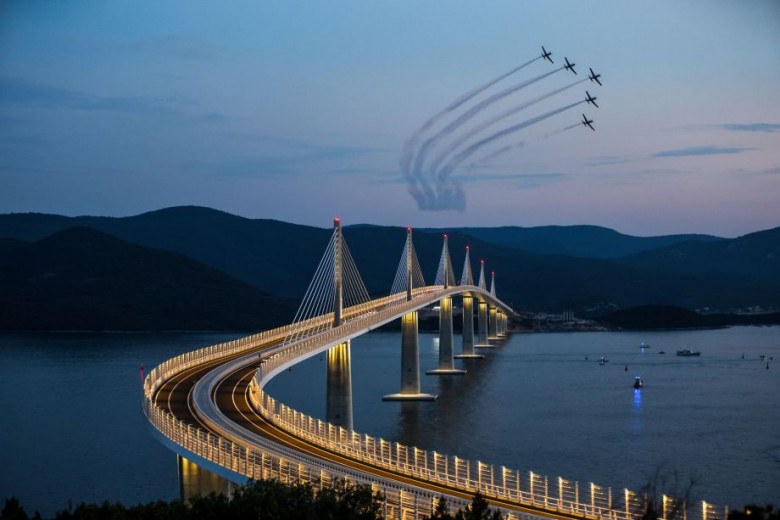 Ceremonial opening of the bridge to the Pelješac peninsula. Photo: ponting.si
