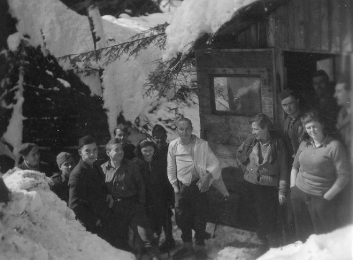 Staff and wounded in the snow in front of Jelendol Hospital.