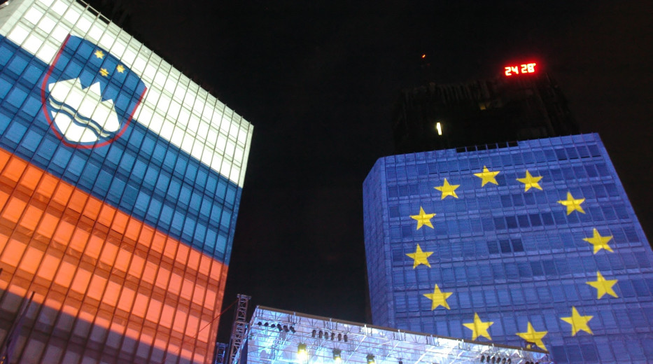 The two towers on Republic Square in the colours of the Slovenian and European flags.