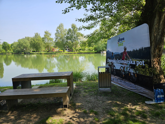 Rest area for cyclists along the Drava river.