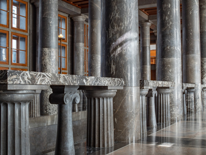Lobby in front of the large reading room, Plečnik's pillars.